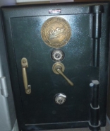 Ratner Safe